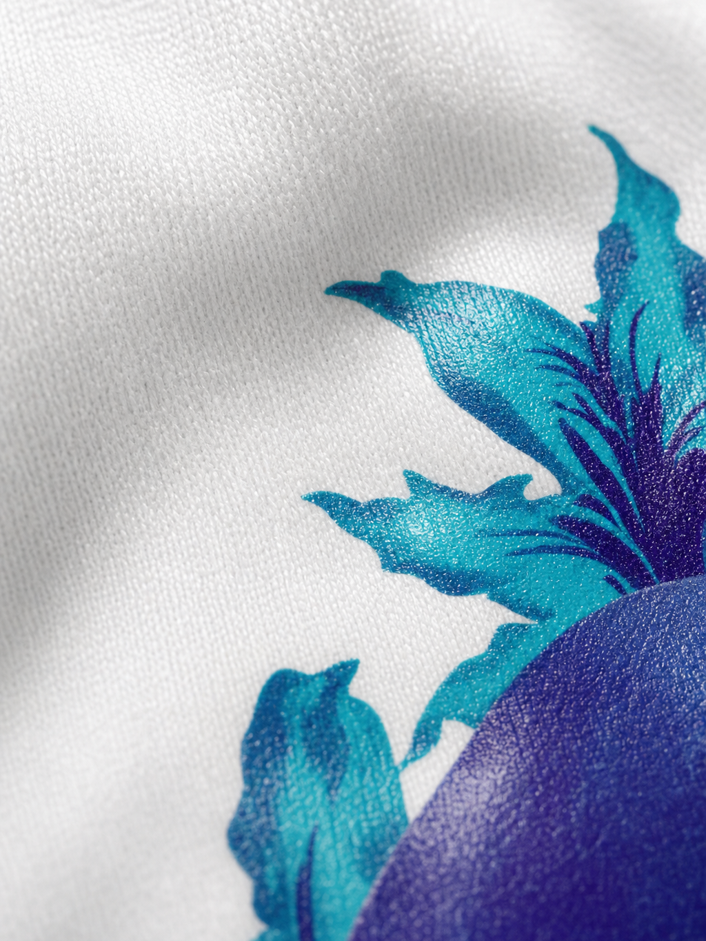 JUSTIN-Yukon T-shirt (White) – close-up detail